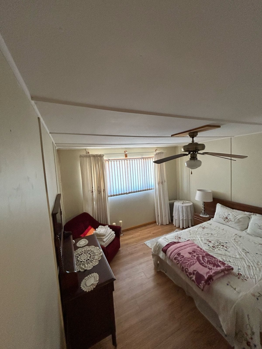 To Let 3 Bedroom Property for Rent in Hartenbos Central Western Cape